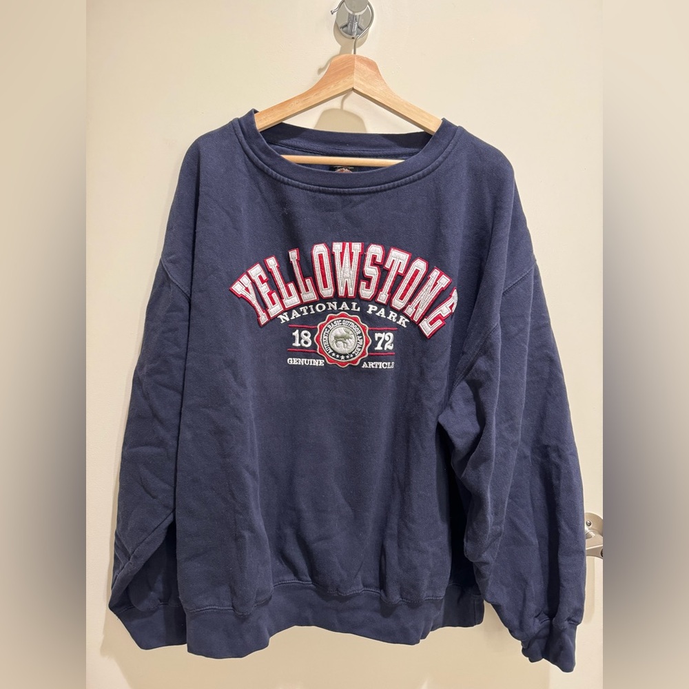 Yellowstone National Park Navy Crew neck Sweatshirt